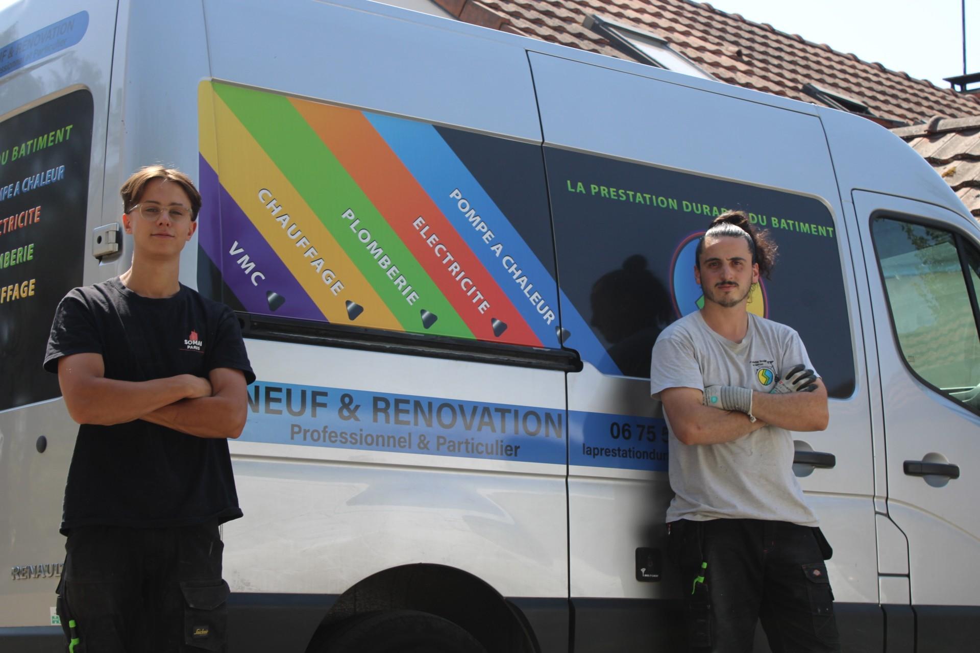 L'équipe de La Prestation Durable devant son camion d'intervention — photographie LD Vision